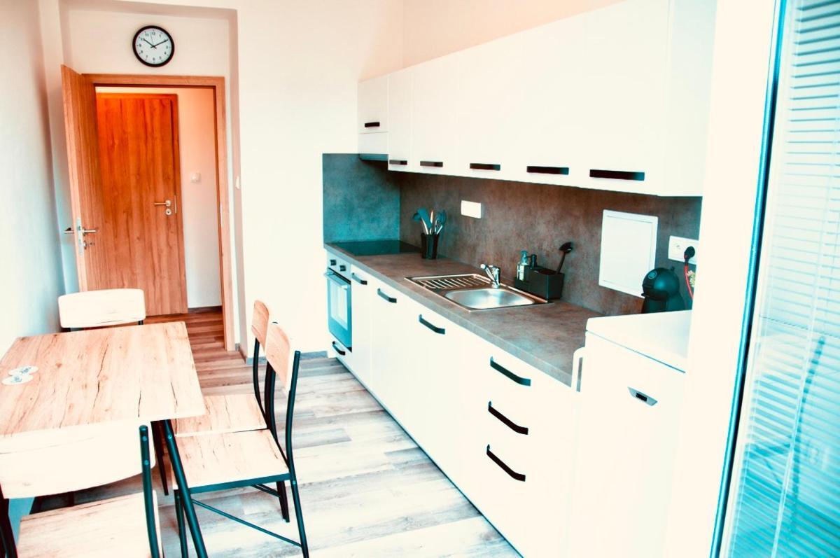 Zarohem 2 Bedrooms Apartment In Center With Balcony Brno Zewnętrze zdjęcie